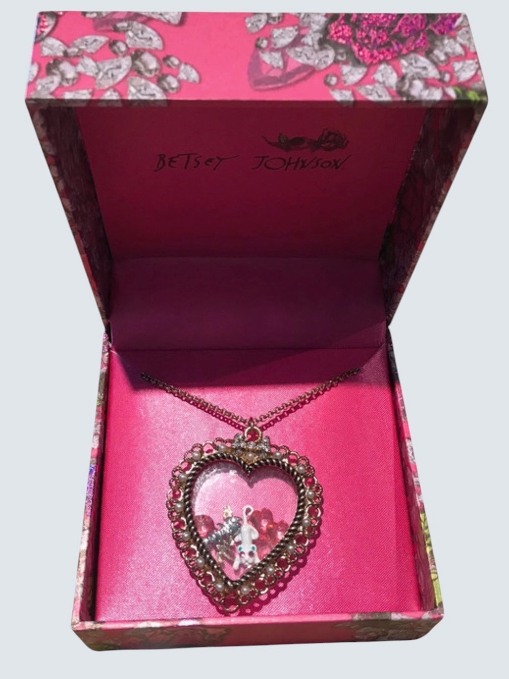 BETSEY JOHNSON Vintage Dream Closet Kitty Cat Floating Charm Heart Necklace NWT